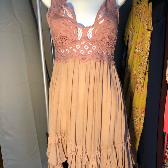 Adella lace mini dress in Rose - Picture 3 of 8